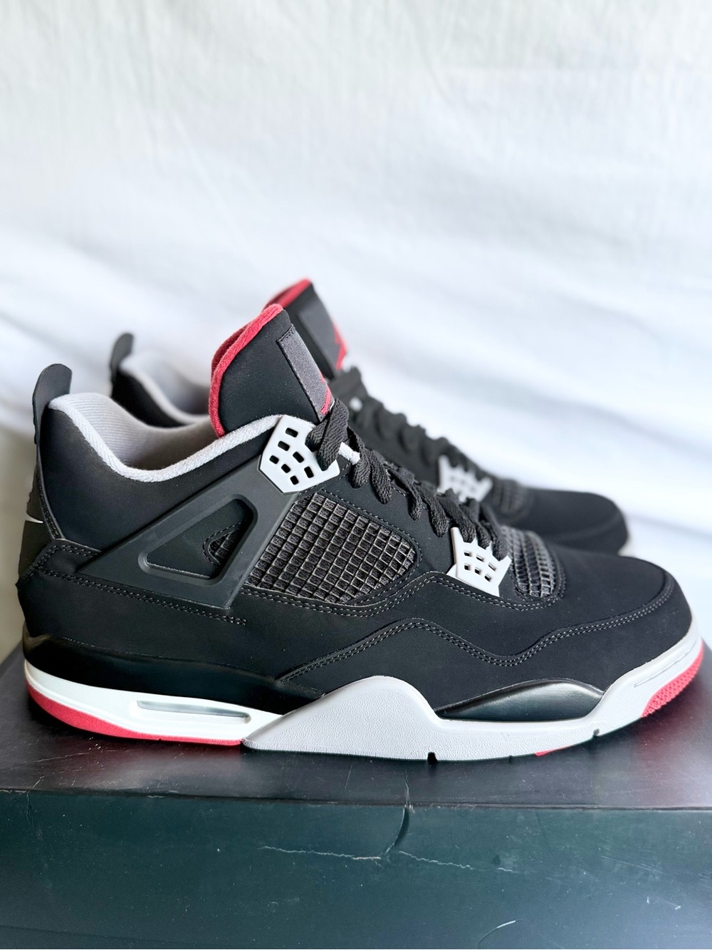 BRAND NEW AUTHENTIC Jordan 4 Retro Bred size 14 308497-060 2019